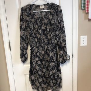 Women’s dress